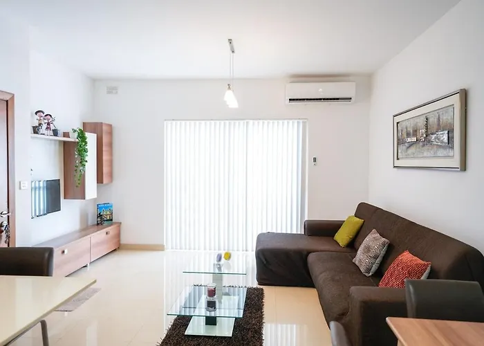 Seaview Flat In Mellieha\'S Heart