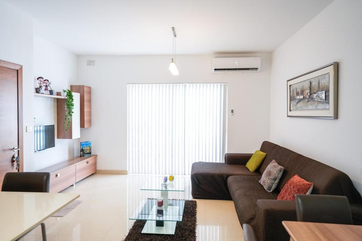Seaview Flat In Mellieha's Heart *