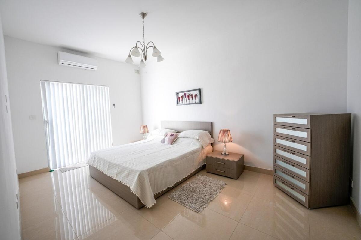 Seaview Flat In Mellieha's Heart Appartement