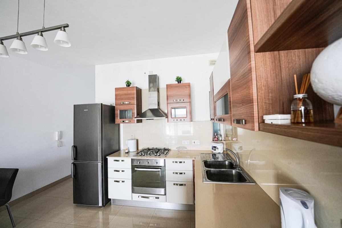 Seaview Flat In Mellieha's Heart *